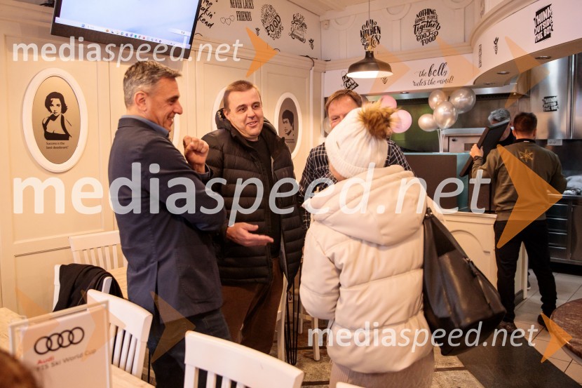  Aleksander  Vrtač, direktor, Avtohiša Vrtač Kranj;  ... “Pred 2025 druženje” z Miho Hrobatom ob zaključku leta in uvodu v novo sezono