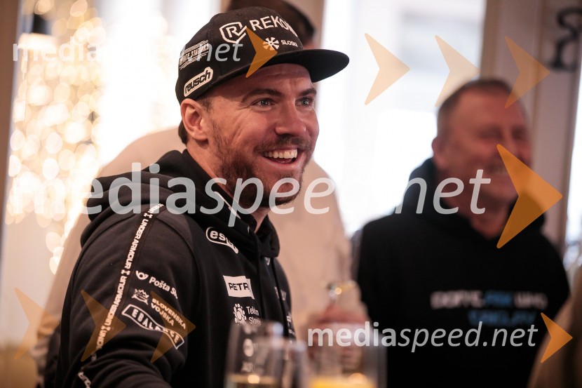  Miha Hrobat, alpski smučar“Pred 2025 druženje” z Miho Hrobatom ob zaključku leta in uvodu v novo sezono