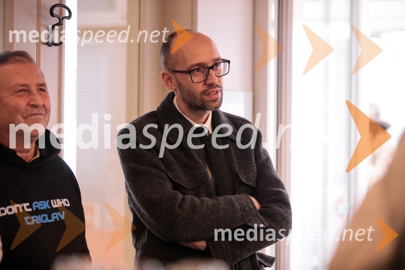  Slavko Zupanc, nekdanji trener, SK Triglav Kranj;  Luka Steiner, predsednik, Smučarska zveza Slovenije“Pred 2025 druženje” z Miho Hrobatom ob zaključku leta in uvodu v novo sezono