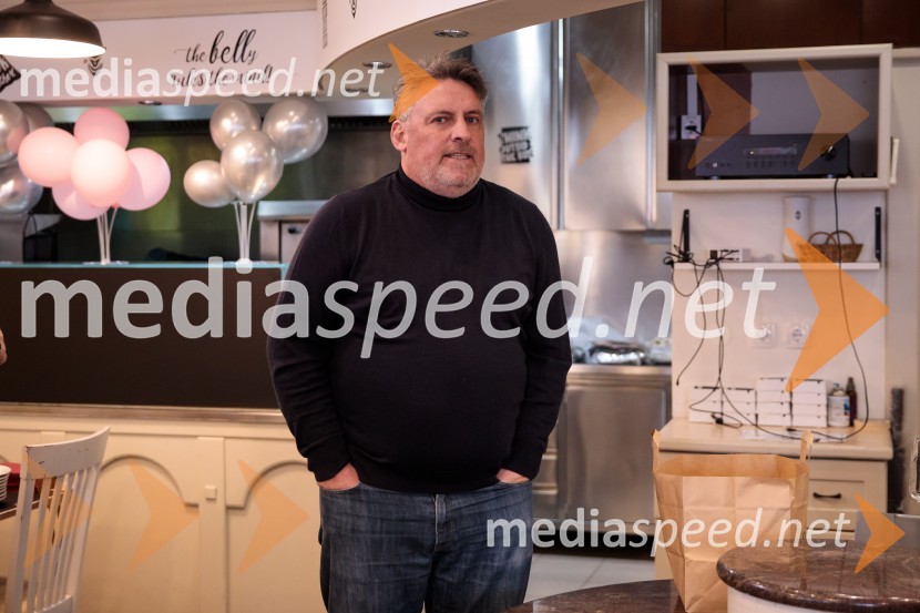 “Pred 2025 druženje” z Miho Hrobatom ob zaključku leta in uvodu v novo sezono