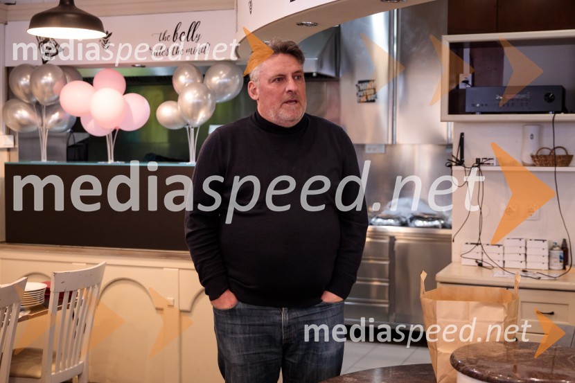 “Pred 2025 druženje” z Miho Hrobatom ob zaključku leta in uvodu v novo sezono