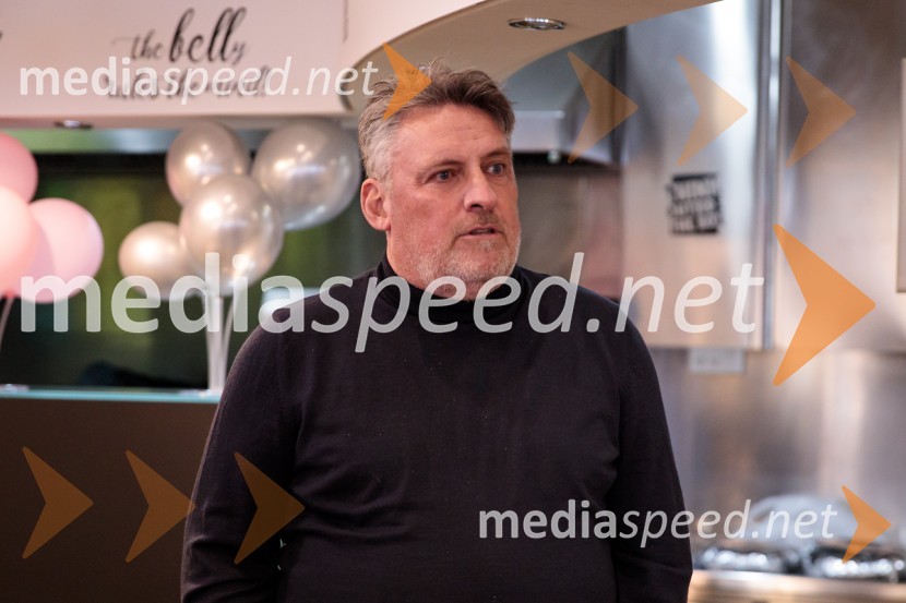 “Pred 2025 druženje” z Miho Hrobatom ob zaključku leta in uvodu v novo sezono