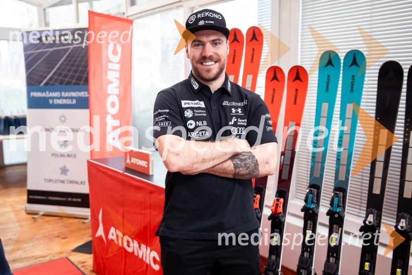  Miha Hrobat, alpski smučar“Pred 2025 druženje” z Miho Hrobatom ob zaključku leta in uvodu v novo sezono