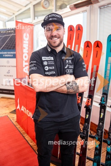  Miha Hrobat, alpski smučar“Pred 2025 druženje” z Miho Hrobatom ob zaključku leta in uvodu v novo sezono