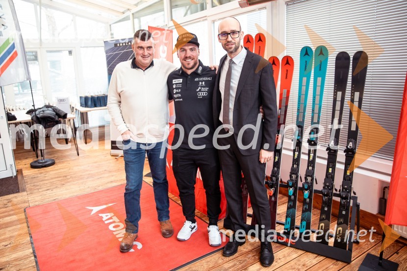  Janez Bijol,  direktor podjetja Bijol d.o.o., predsednik Zbora alpskih disciplin, Smučarska zveza Slovenije;  Miha Hrobat, alpski smučar;  Luka Steiner, predsednik, Smučarska zveza Slovenije“Pred 2025 druženje” z Miho Hrobatom ob zaključku leta in uvodu v novo sezono