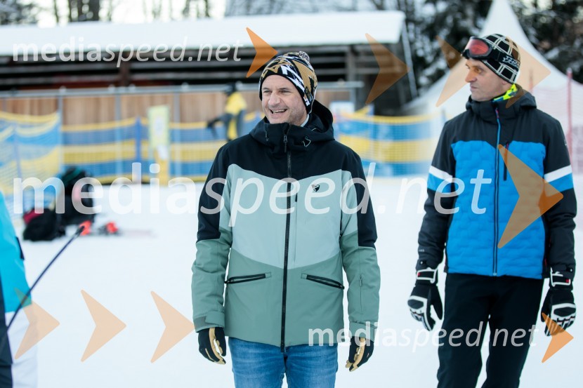  Tomi Trbovc, PR, Smučarska zveza Slovenije;  ... Novinarska konferenca OK Kranjska Gora ob robu FIS snežne kontrole