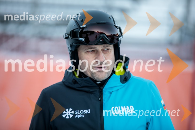  Tomaž Šušteršič, generalni sekretar organizacijskega komiteja PlanicaNovinarska konferenca OK Kranjska Gora ob robu FIS snežne kontrole