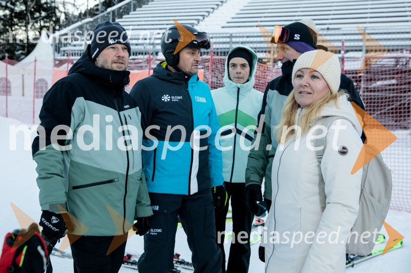  ... ;  Tomaž Šušteršič, generalni sekretar organizacijskega komiteja Planica;  ... ;  ... ;  ... Novinarska konferenca OK Kranjska Gora ob robu FIS snežne kontrole