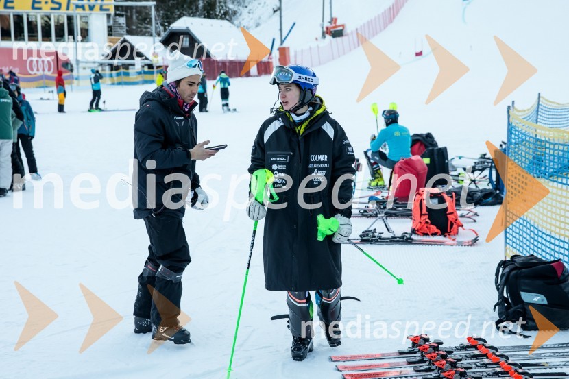  ... ;  Andreja  Slokar, smučarkaNovinarska konferenca OK Kranjska Gora ob robu FIS snežne kontrole