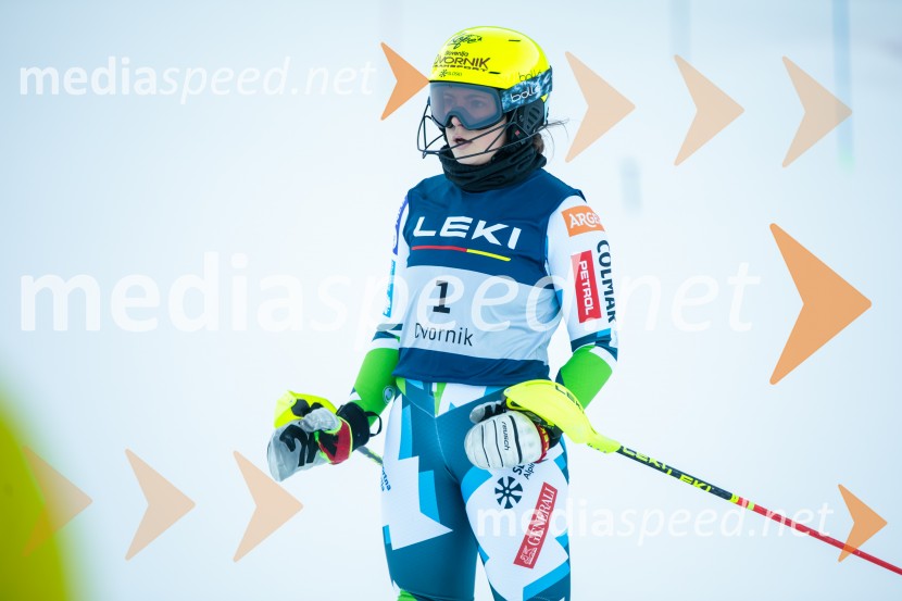  Neja  Dvornik, smučarkaNovinarska konferenca OK Kranjska Gora ob robu FIS snežne kontrole