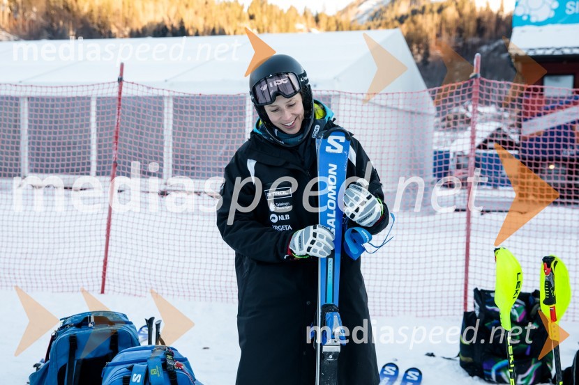  Ana Bucik Jogan, smučarkaNovinarska konferenca OK Kranjska Gora ob robu FIS snežne kontrole