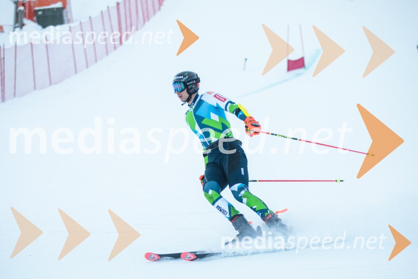  Tijan Marovt, smučarNovinarska konferenca OK Kranjska Gora ob robu FIS snežne kontrole