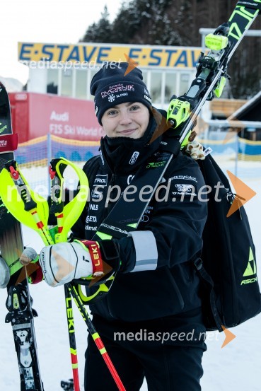 Neja  Dvornik, smučarkaNovinarska konferenca OK Kranjska Gora ob robu FIS snežne kontrole