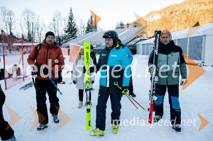  ... ;  Tomaž Šušteršič, generalni sekretar organizacijskega komiteja Planica;  Andrej  Šporn, nekdanji smučarNovinarska konferenca OK Kranjska Gora ob robu FIS snežne kontrole