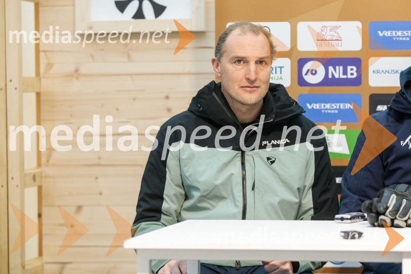  Andrej  Šporn, nekdanji smučarNovinarska konferenca OK Kranjska Gora ob robu FIS snežne kontrole