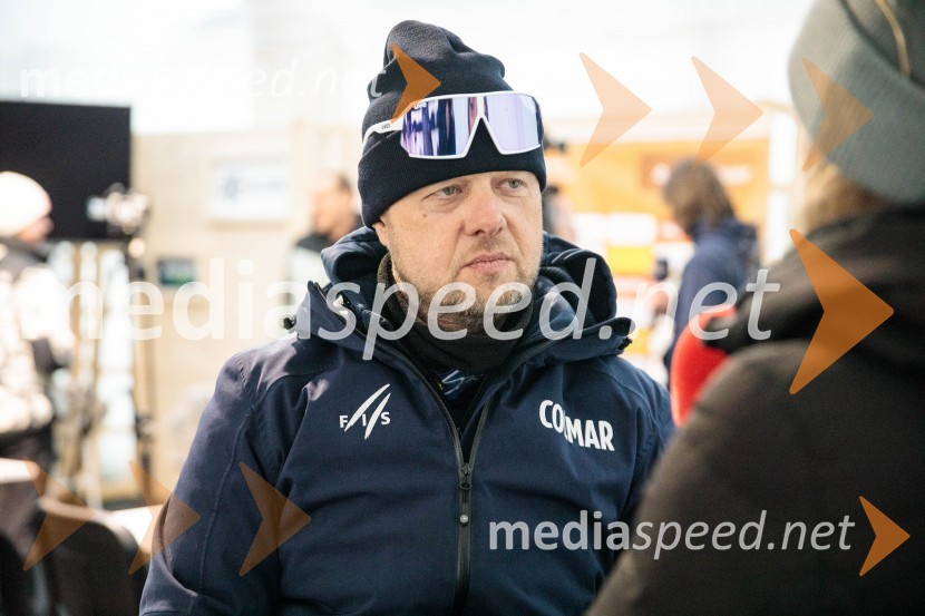  Jani Hladnik, tekmovalni direktor tehničnih disciplinNovinarska konferenca OK Kranjska Gora ob robu FIS snežne kontrole