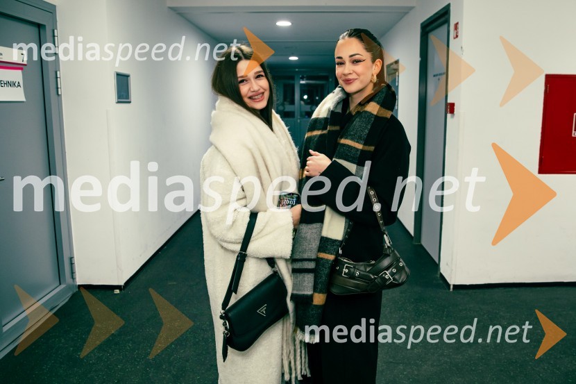  Sara Prestor;  Gaja Prestor, pevkaInes Erbus, veliki koncert z gosti ob 10. obletnici