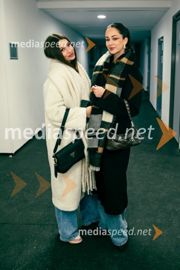  Sara Prestor;  Gaja Prestor, pevkaInes Erbus, veliki koncert z gosti ob 10. obletnici