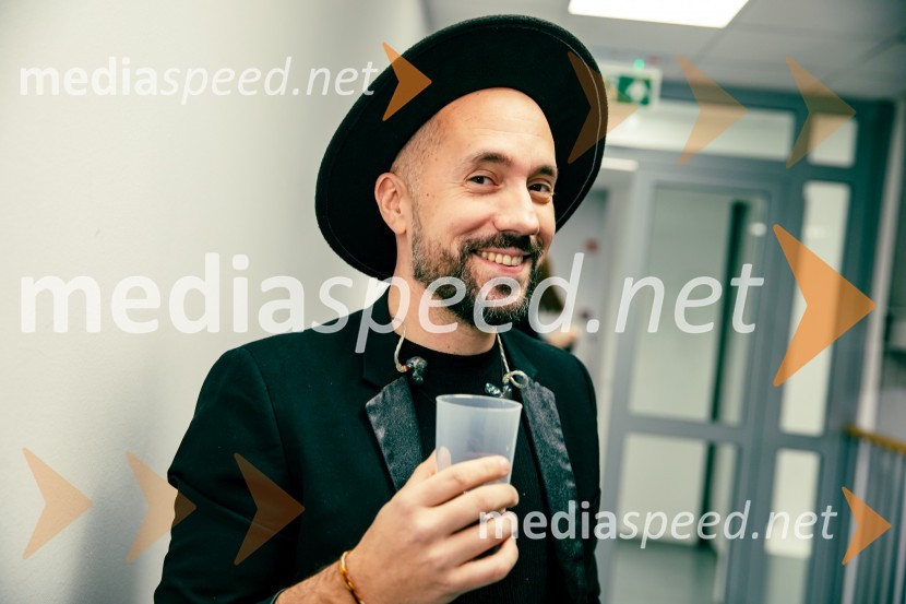  Mitja Bobič, glasbenikInes Erbus, veliki koncert z gosti ob 10. obletnici