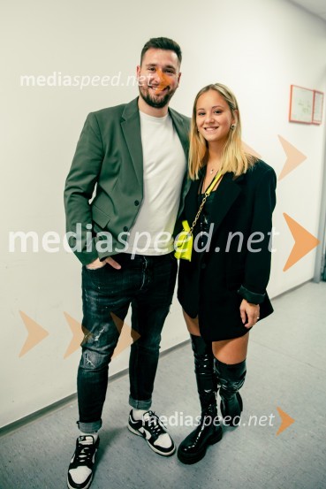  Gašper Repina;  Tia VlahovićInes Erbus, veliki koncert z gosti ob 10. obletnici