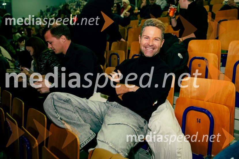  Sebastian Podgornik, pevec in plesalecInes Erbus, veliki koncert z gosti ob 10. obletnici