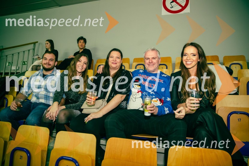  ... ;  Lara Tošić, radijska voditeljica;  Irena  Deželak;  Miha Deželak, radijski voditelj, humanitarec;  Martina Švab, lastnica, Mia naravna kozmetikaInes Erbus, veliki koncert z gosti ob 10. obletnici