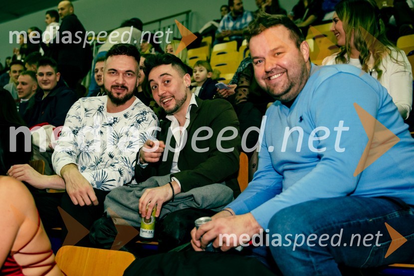  Robert Roškar, radijski voditelj;  Rok Piletič, BQL;  ... Ines Erbus, veliki koncert z gosti ob 10. obletnici