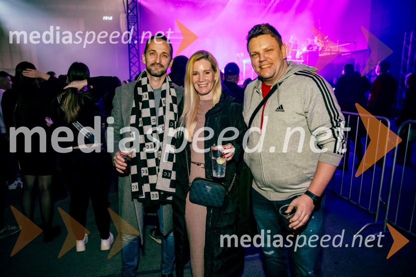  Sašo Bertoncelj, telovadec;  Nina Bertoncelj;  ... Ines Erbus, veliki koncert z gosti ob 10. obletnici