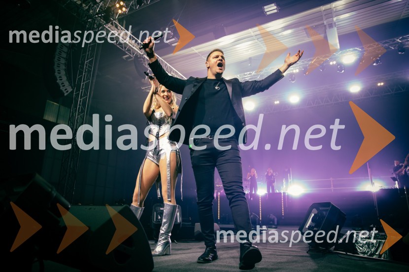  Siniša Biško, pevecInes Erbus, veliki koncert z gosti ob 10. obletnici