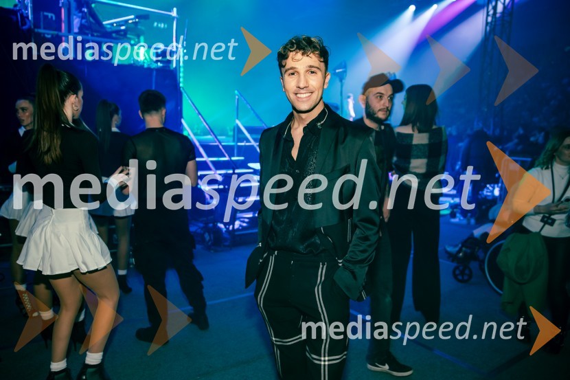  David Amaro, pevecInes Erbus, veliki koncert z gosti ob 10. obletnici