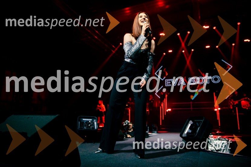  Eva Boto, pevkaInes Erbus, veliki koncert z gosti ob 10. obletnici