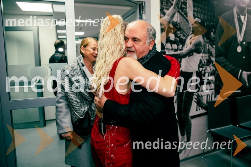  Ines Erbus, pevka;  Goran  ŠaracInes Erbus, veliki koncert z gosti ob 10. obletnici