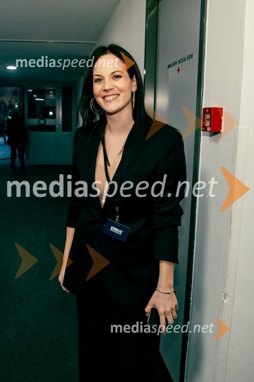  Kim BedeneInes Erbus, veliki koncert z gosti ob 10. obletnici