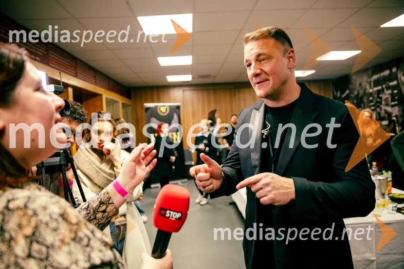  Siniša Biško, pevecInes Erbus, veliki koncert z gosti ob 10. obletnici