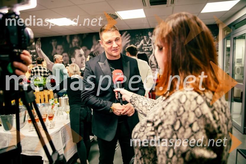  Siniša Biško, pevecInes Erbus, veliki koncert z gosti ob 10. obletnici