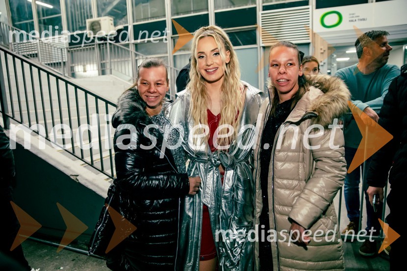  ... ;  Ines Erbus, pevka;  ... Ines Erbus, veliki koncert z gosti ob 10. obletnici