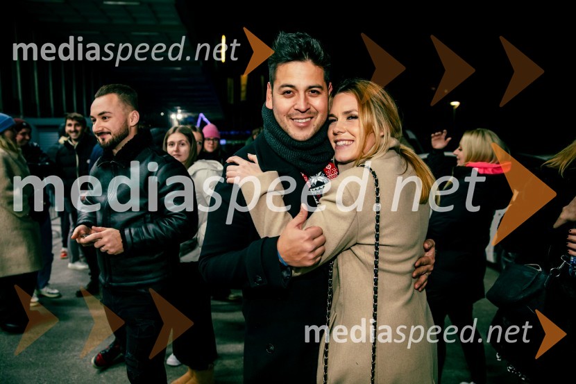   Isaac Palma, pevec;  Nika Zorjan, pevkaInes Erbus, veliki koncert z gosti ob 10. obletnici