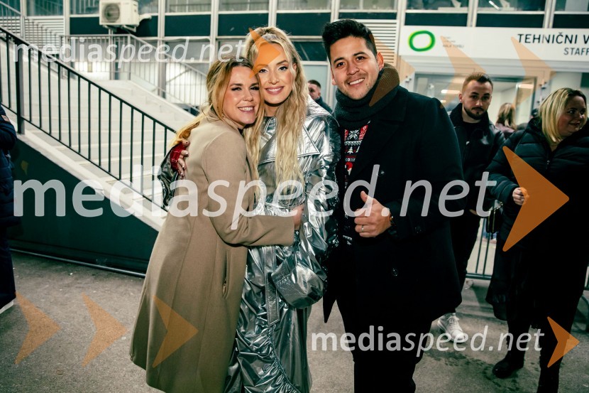  Nika Zorjan, pevka;  Ines Erbus, pevka;   Isaac Palma, pevecInes Erbus, veliki koncert z gosti ob 10. obletnici