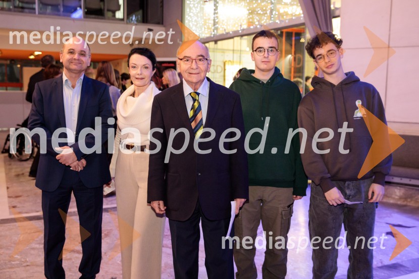  ... ;  ... ;  Mitja Rotovnik, nekdanji direktor Cankarjevega doma;  ... ;  ... Prednovoletni Gran Bolero Gala v Cankarjevem domu