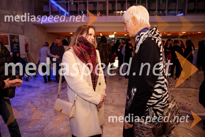  Pina Eržen;  Barbra Drnač, novinarka, plesalka, koreografinja in televizijska voditeljicaPrednovoletni Gran Bolero Gala v Cankarjevem domu