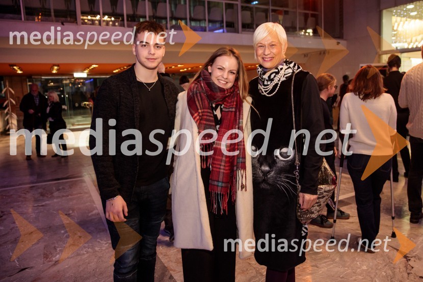  ... ;  Pina Eržen;  Barbra Drnač, novinarka, plesalka, koreografinja in televizijska voditeljicaPrednovoletni Gran Bolero Gala v Cankarjevem domu