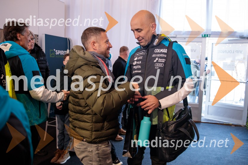  Rene  Mlekuž, nekdanji smučar, organizator Grubinega memoriala;  Jožko Križan, strateg v športnem marketingu, Smučarska zveza SlovenijeNovinarska konferenca slovenske smučarske reprezentance pred žensko tekmo svetovnega pokala