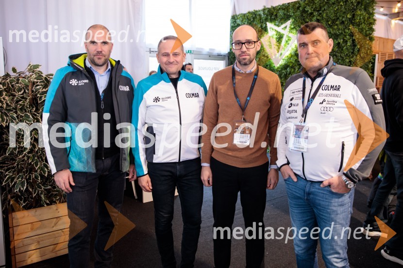  Uroš Zupan, direktor, Smučarska zveza Slovenije ;  Tomaž Šušteršič, generalni sekretar organizacijskega komiteja Planica;  Luka Steiner, predsednik, Smučarska zveza Slovenije;  Janez Bijol,  direktor podjetja Bijol d.o.o., predsednik Zbora alpskih disciplin, Smučarska zveza SlovenijeNovinarska konferenca slovenske smučarske reprezentance pred žensko tekmo svetovnega pokala
