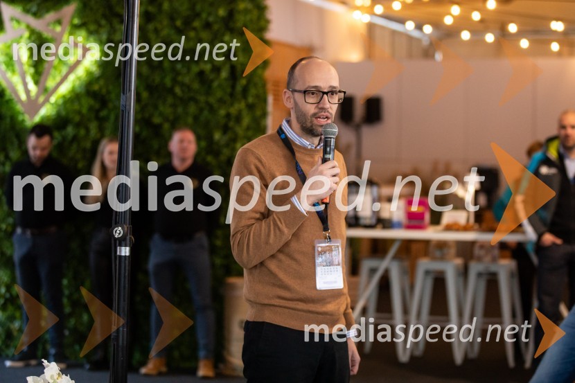  Luka Steiner, predsednik, Smučarska zveza SlovenijeNovinarska konferenca slovenske smučarske reprezentance pred žensko tekmo svetovnega pokala