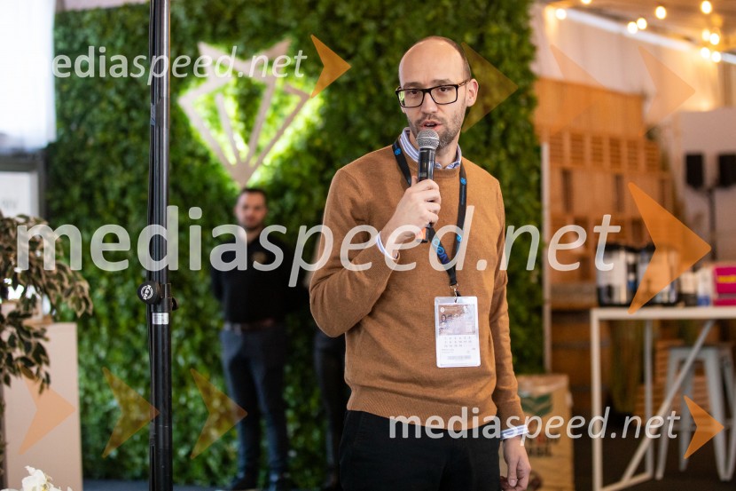  Luka Steiner, predsednik, Smučarska zveza SlovenijeNovinarska konferenca slovenske smučarske reprezentance pred žensko tekmo svetovnega pokala