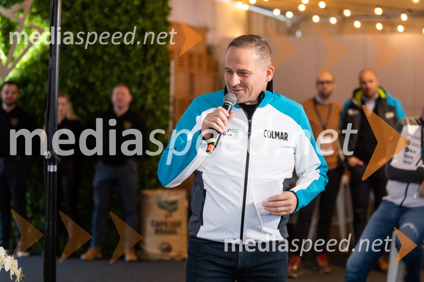  Tomaž Šušteršič, generalni sekretar organizacijskega komiteja PlanicaNovinarska konferenca slovenske smučarske reprezentance pred žensko tekmo svetovnega pokala