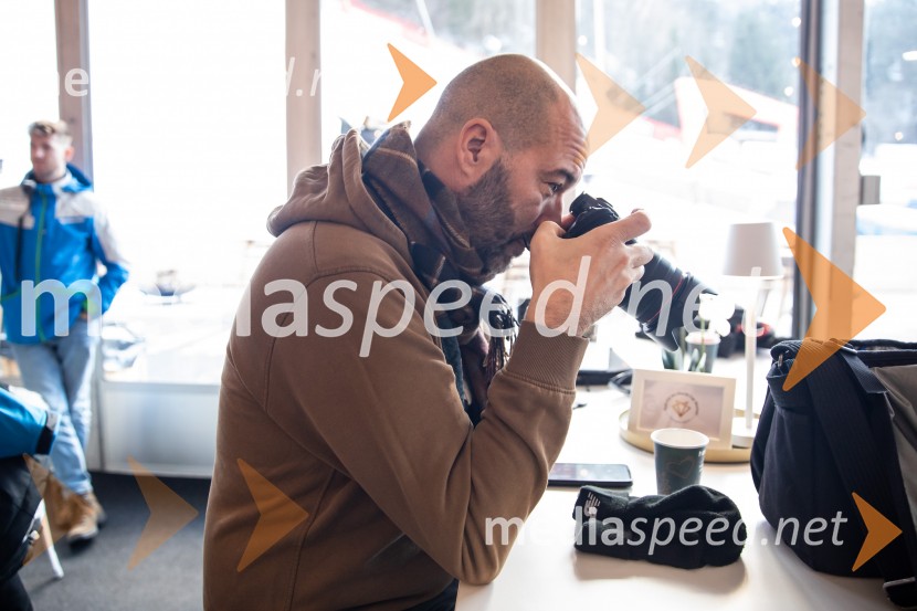 Novinarska konferenca slovenske smučarske reprezentance pred žensko tekmo svetovnega pokala
