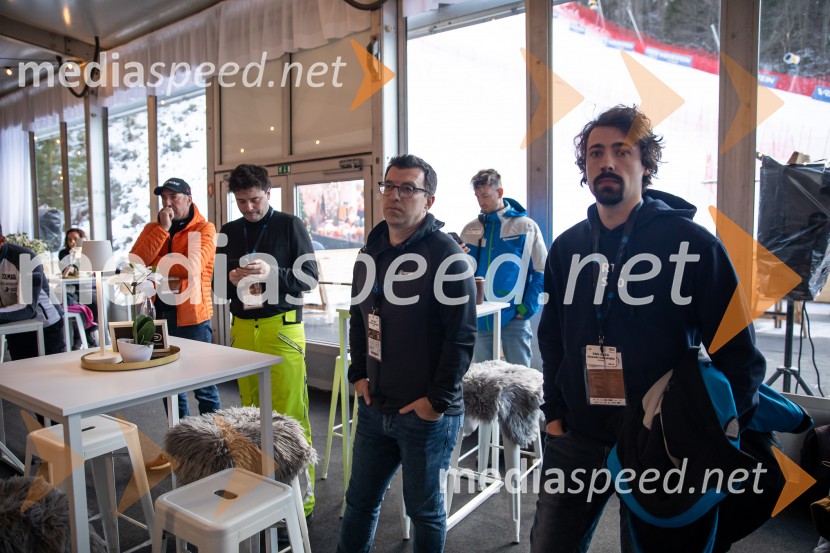 Novinarska konferenca slovenske smučarske reprezentance pred žensko tekmo svetovnega pokala