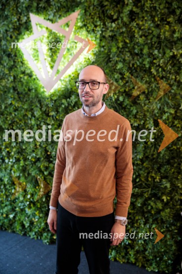  Luka Steiner, predsednik, Smučarska zveza SlovenijeNovinarska konferenca slovenske smučarske reprezentance pred žensko tekmo svetovnega pokala