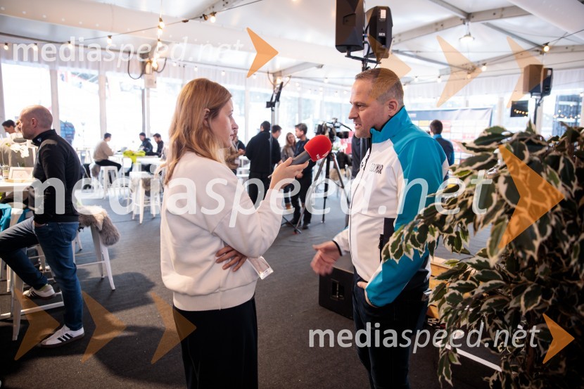  ... ;  Tomaž Šušteršič, generalni sekretar organizacijskega komiteja PlanicaNovinarska konferenca slovenske smučarske reprezentance pred žensko tekmo svetovnega pokala